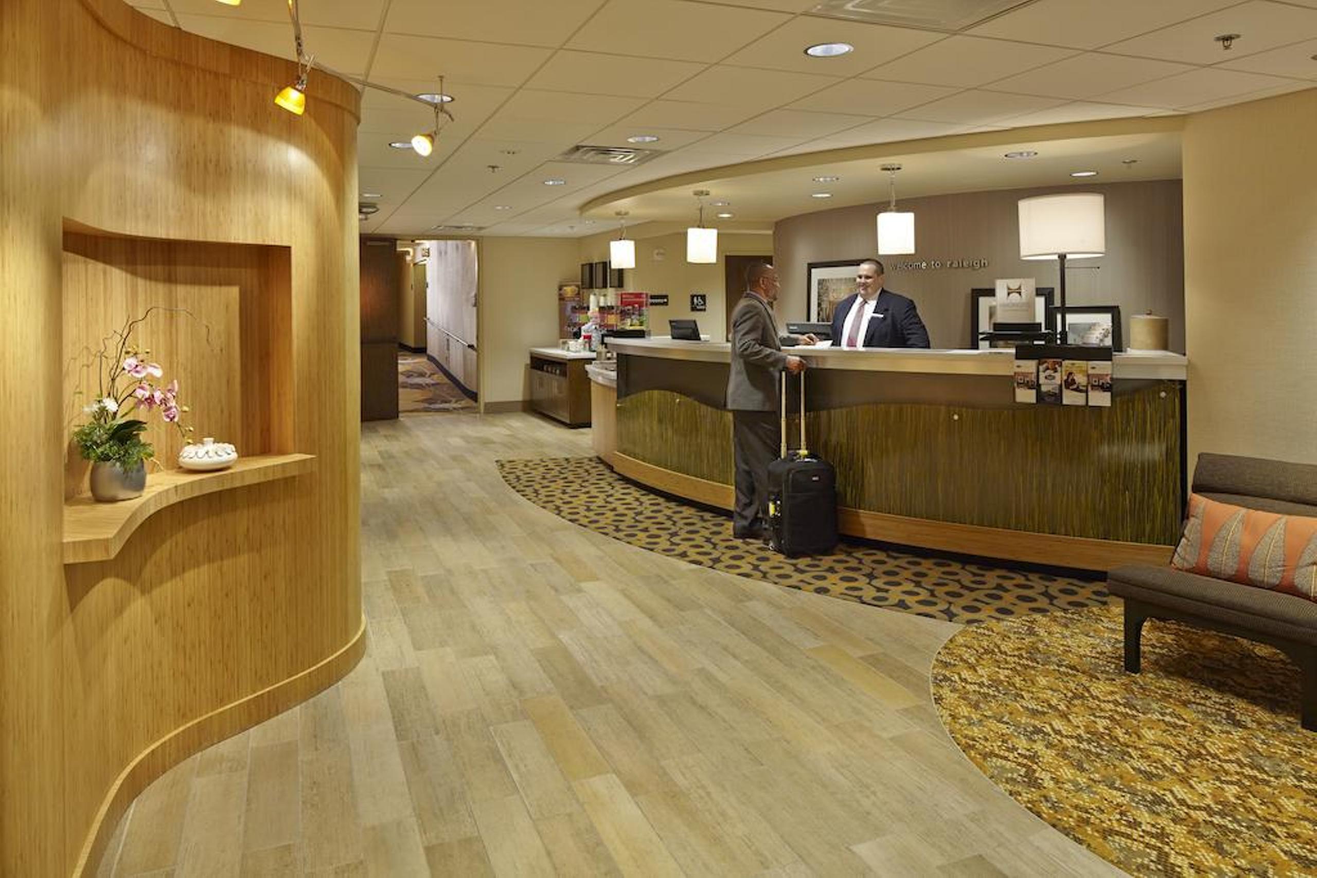 Comfort Inn Raleigh Midtown Εξωτερικό φωτογραφία