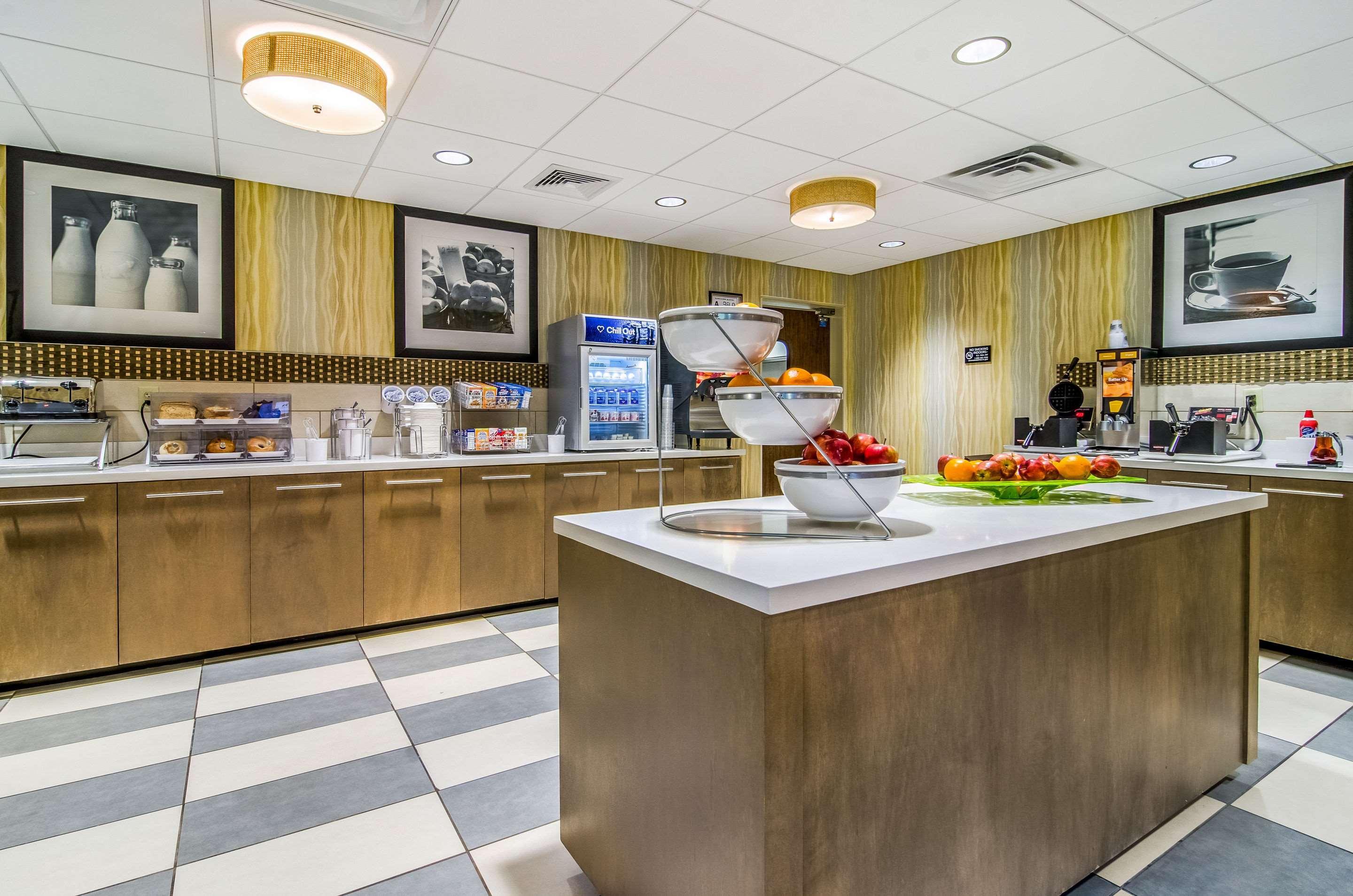 Comfort Inn Raleigh Midtown Εξωτερικό φωτογραφία