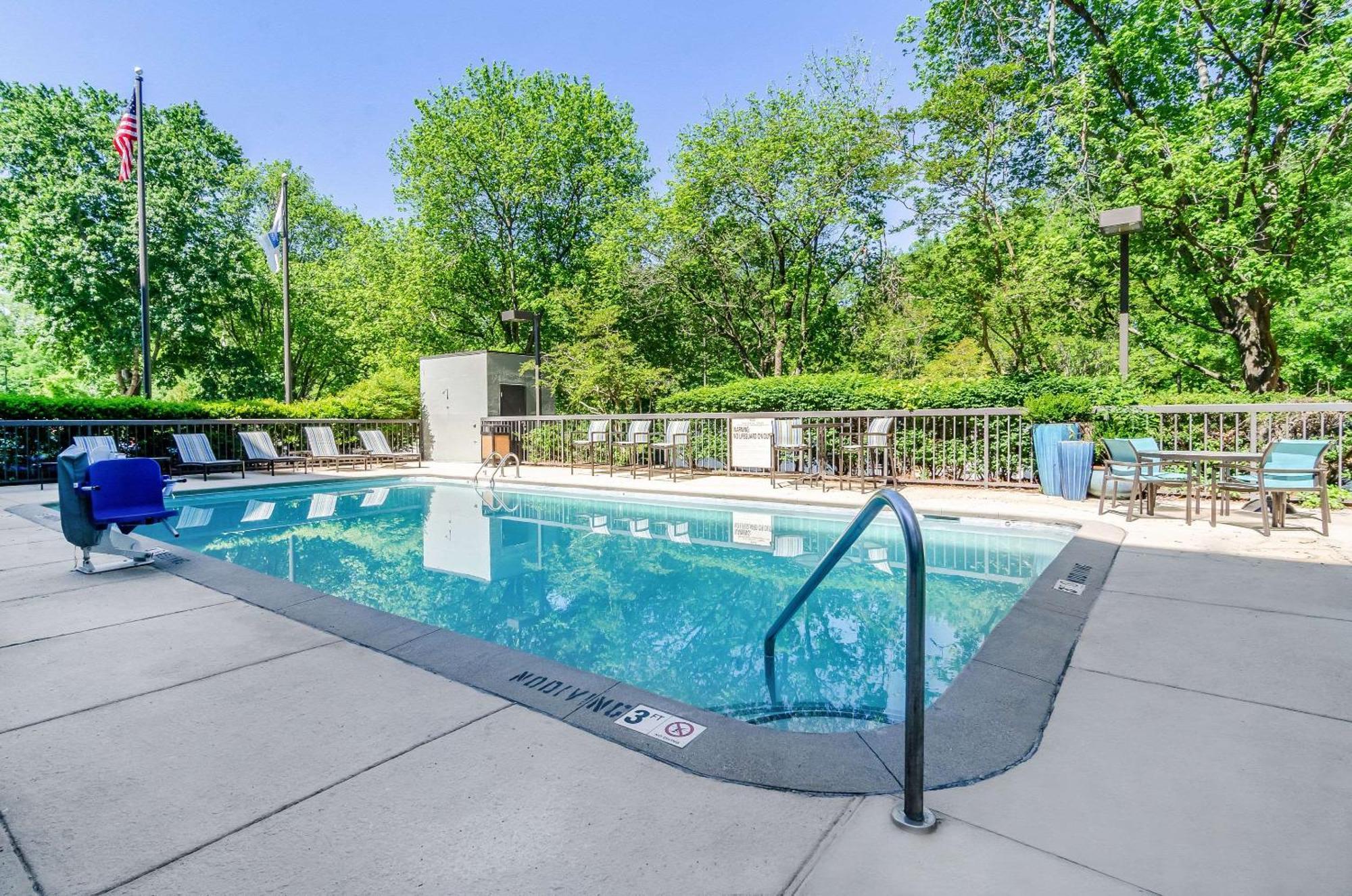 Comfort Inn Raleigh Midtown Εξωτερικό φωτογραφία